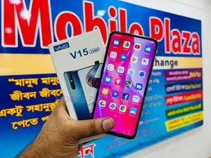 New Vivo V15 256 GB