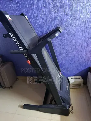 Advantak 850 Treadmill