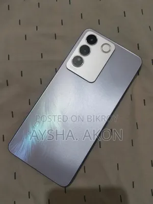 New Vivo V27e 256 GB Purple