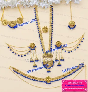 Necklace Set/Jewelry