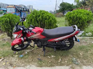 টিভিএস মেট্রো ২০২২ লাল