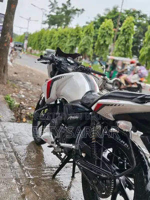 TVS Apache RTR 160 2V 2016 White