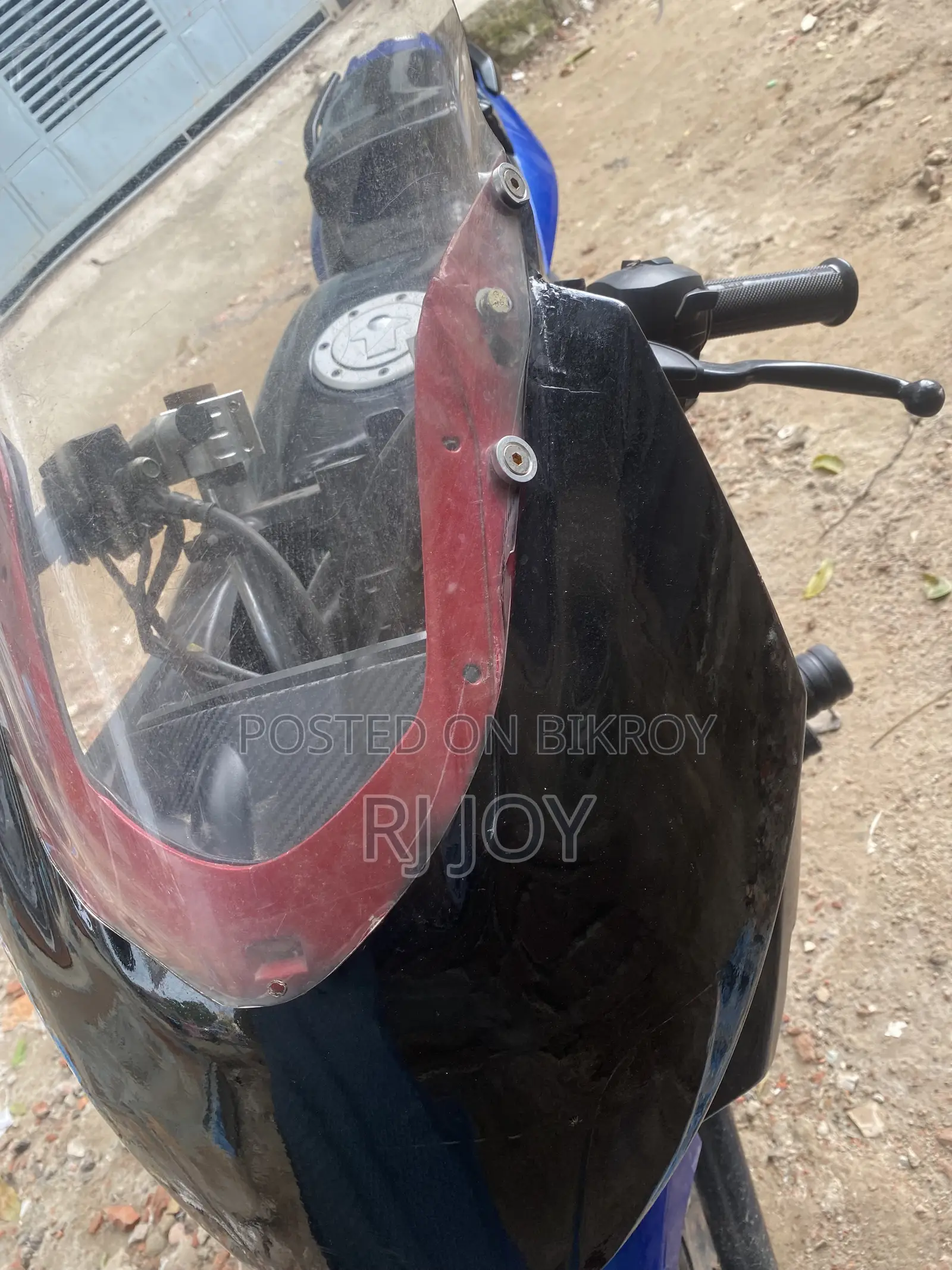 Pulsar 220 Plastic Kit