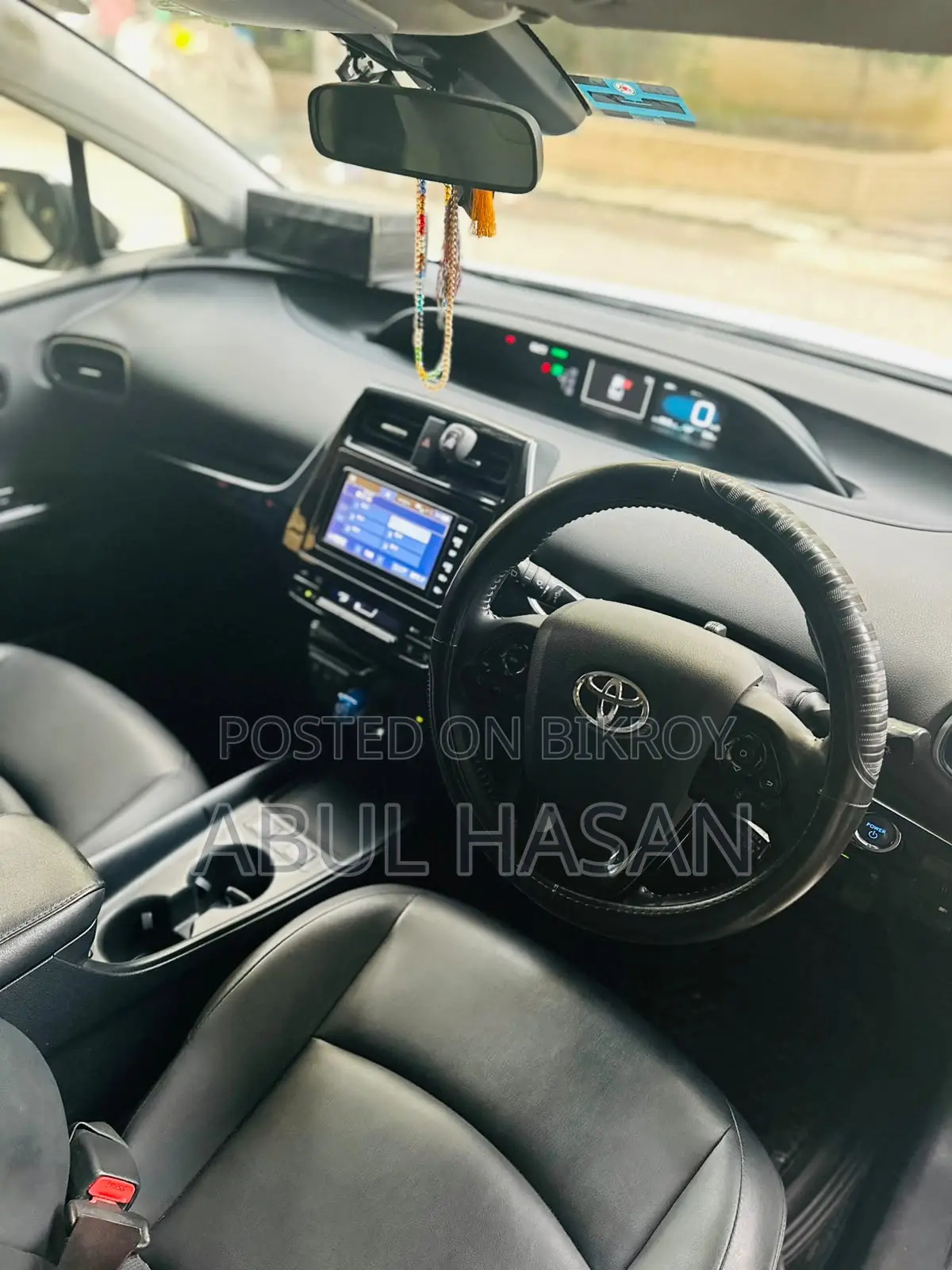 Toyota Prius 2019 White