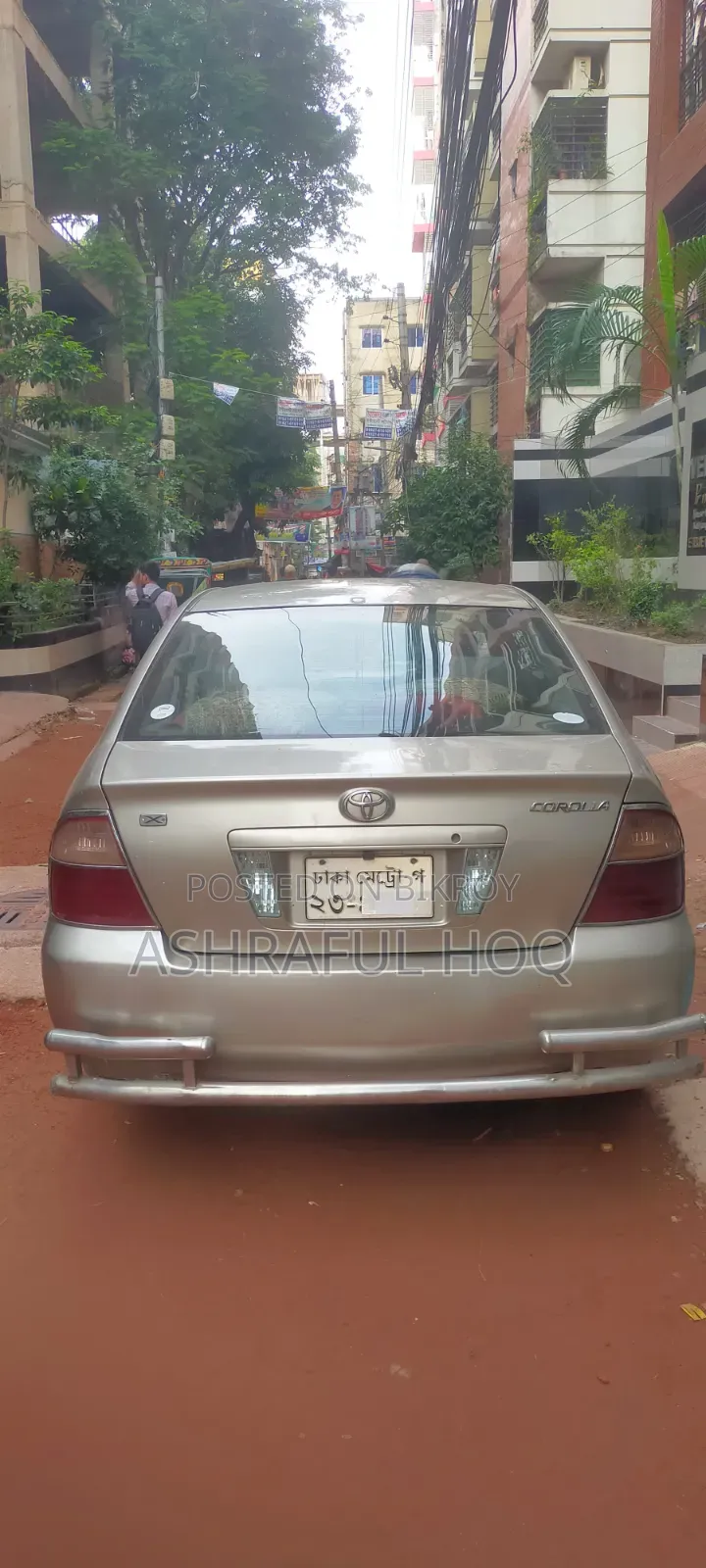 টয়োটা করোলা ২০০৫ গোল্ড
