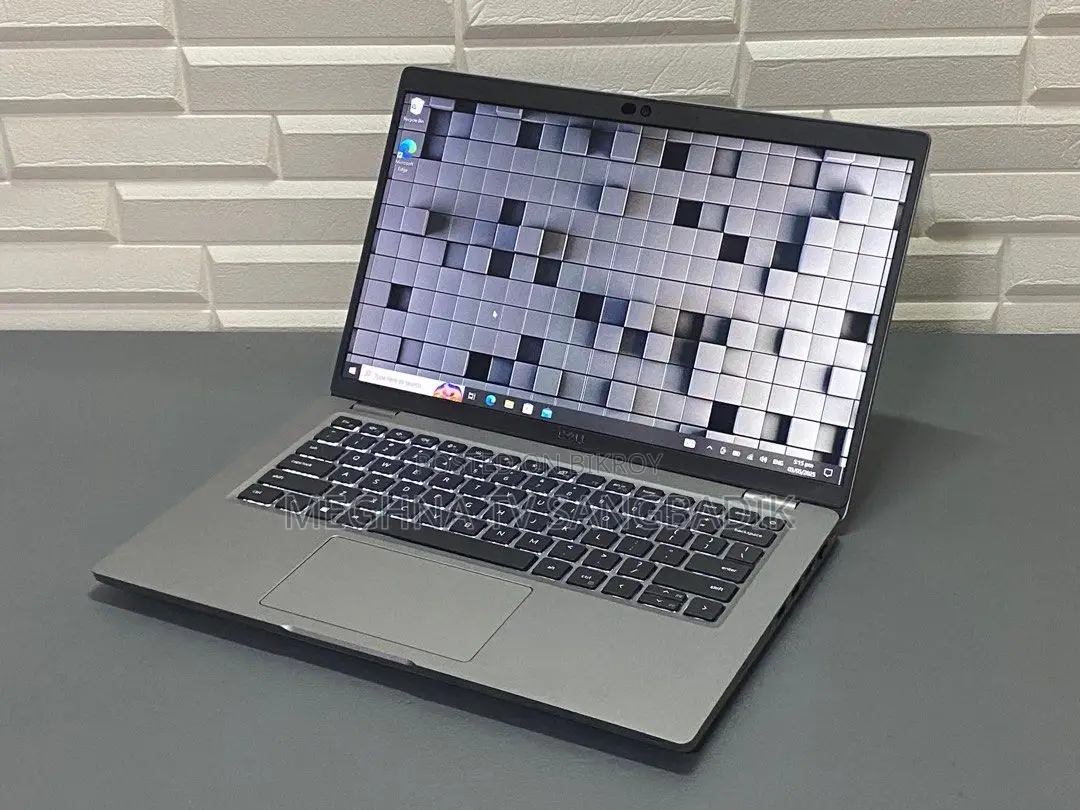 Laptop Dell 3GB Intel SSD 256GB