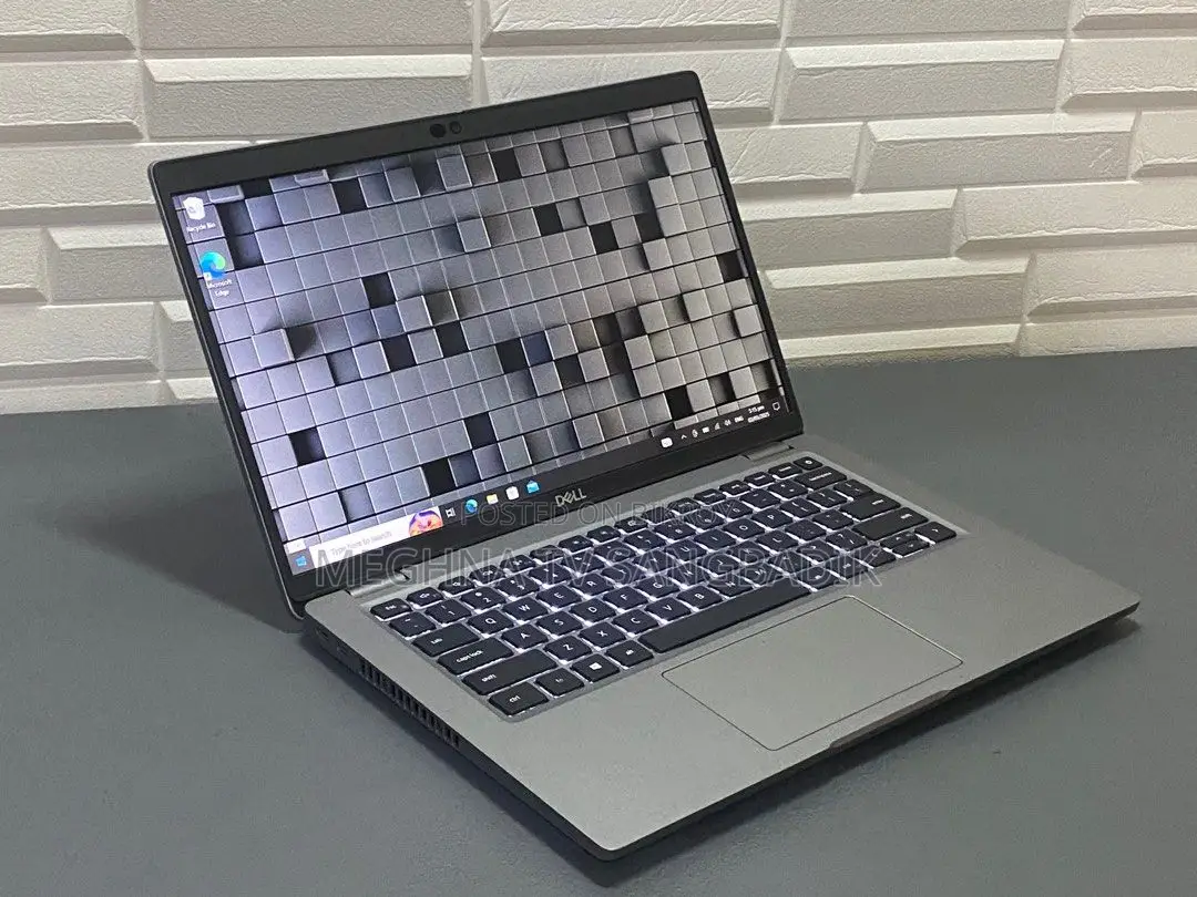 Laptop Dell 3GB Intel SSD 256GB