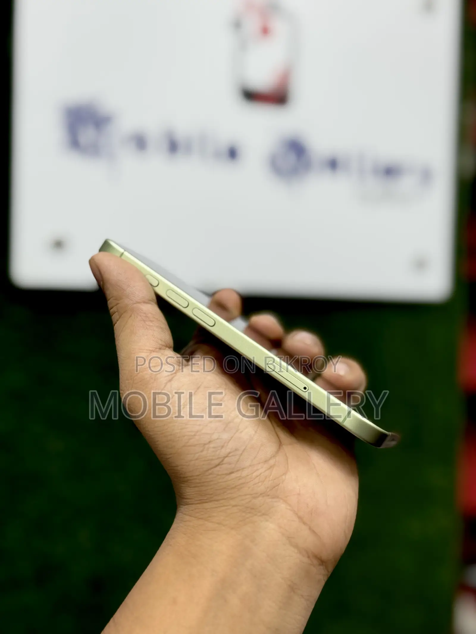অ্যাপল আইফোন ১৭ ২৫৬ জিবি সবুজ