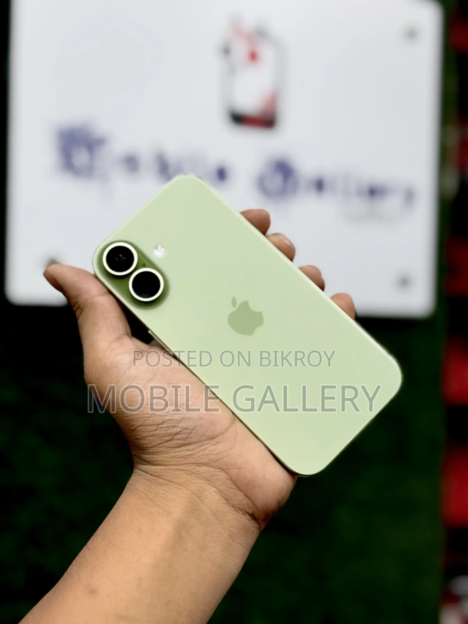 অ্যাপল আইফোন ১৭ ২৫৬ জিবি সবুজ