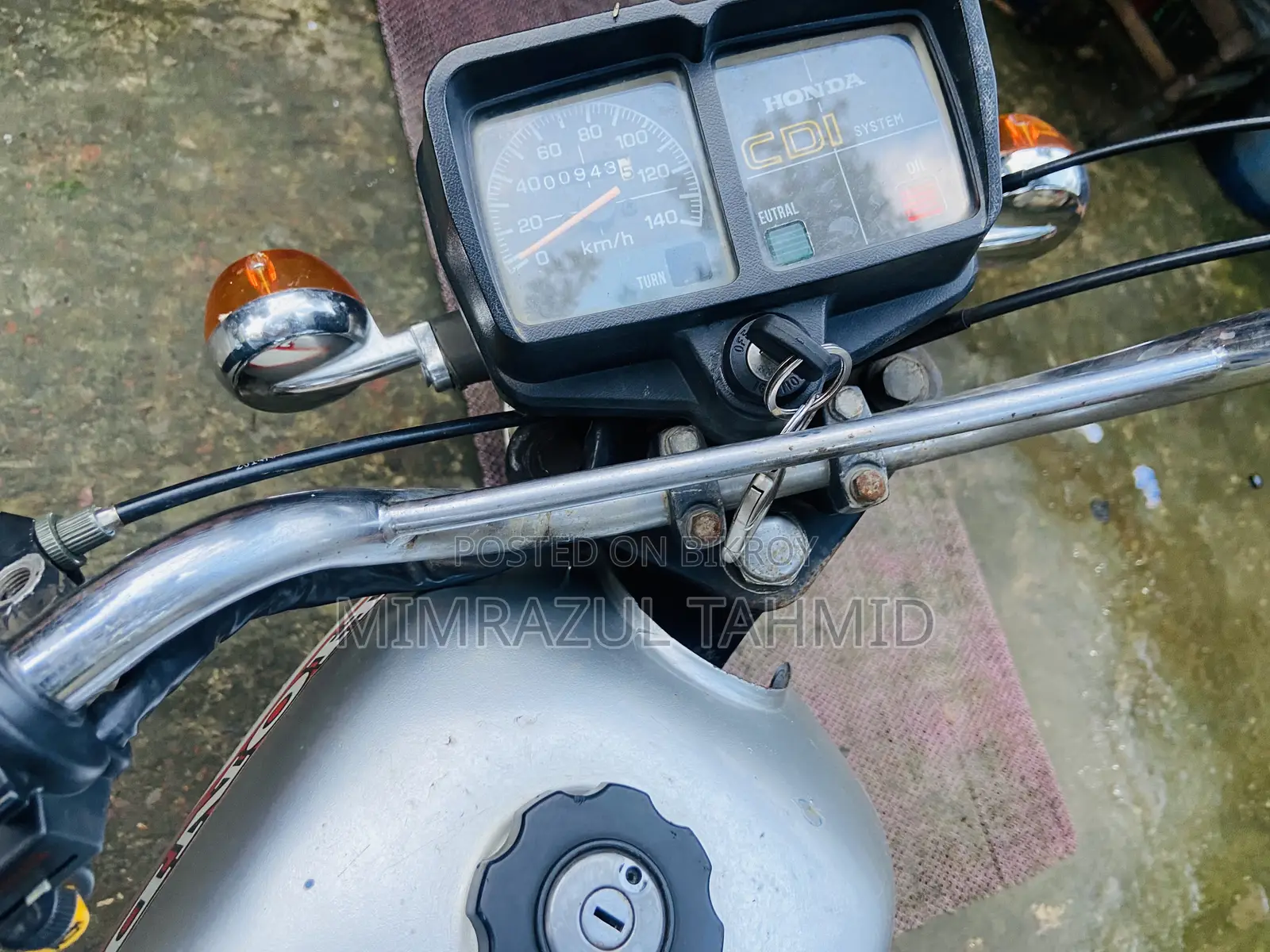 Honda 2004 Gray
