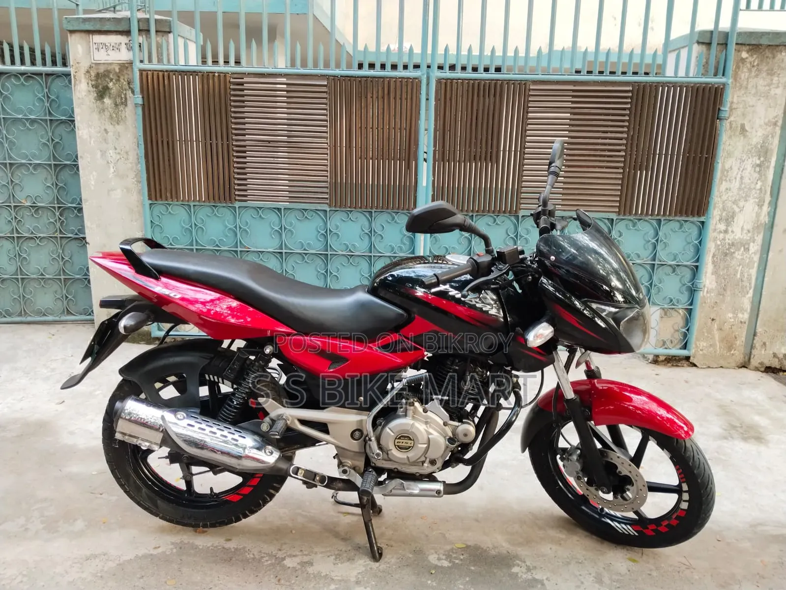 Bajaj Pulsar 150 2016 Black