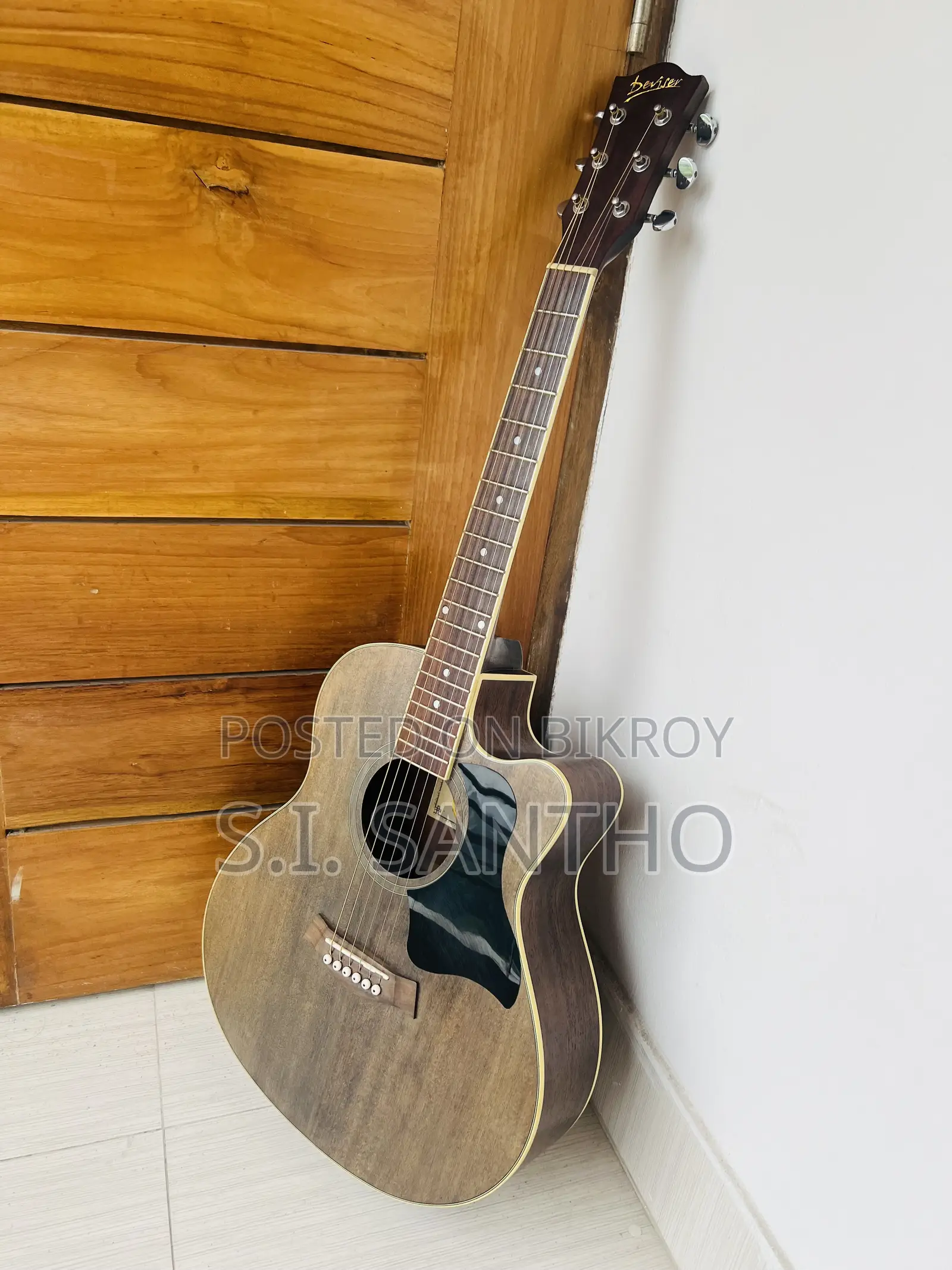 Deviser Guiter