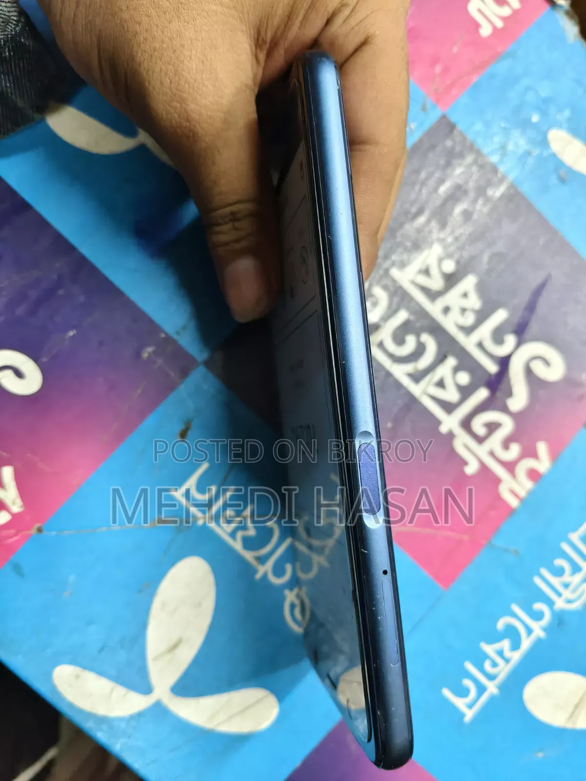 Hisense A2 64 GB Blue