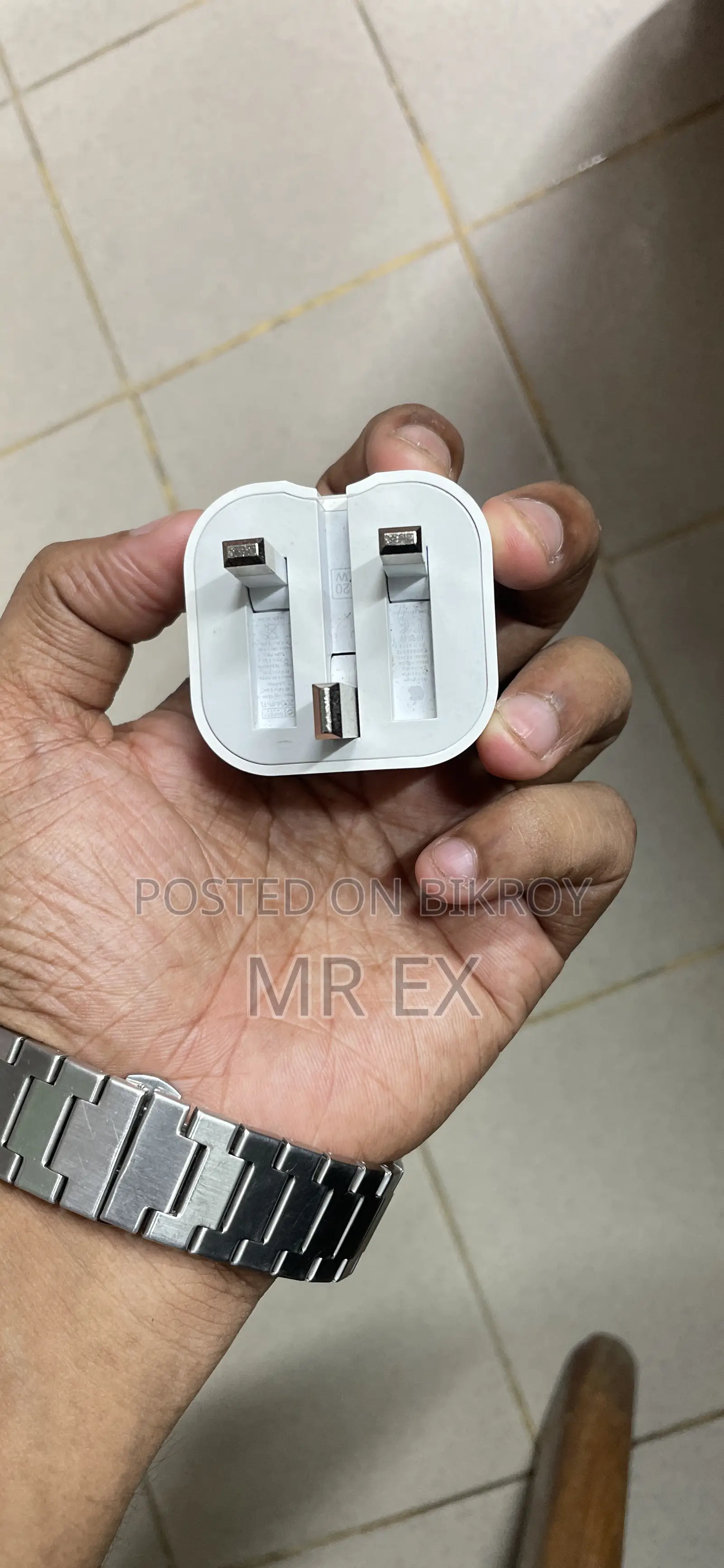 Apple Original Adapter (iPad Er Shathe Paisi Tai 100% Original)