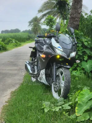 সুজুকি জিক্সার এসএফ ২০২৩ ব্ল্যাক