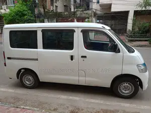 Toyota Noah 2011 White