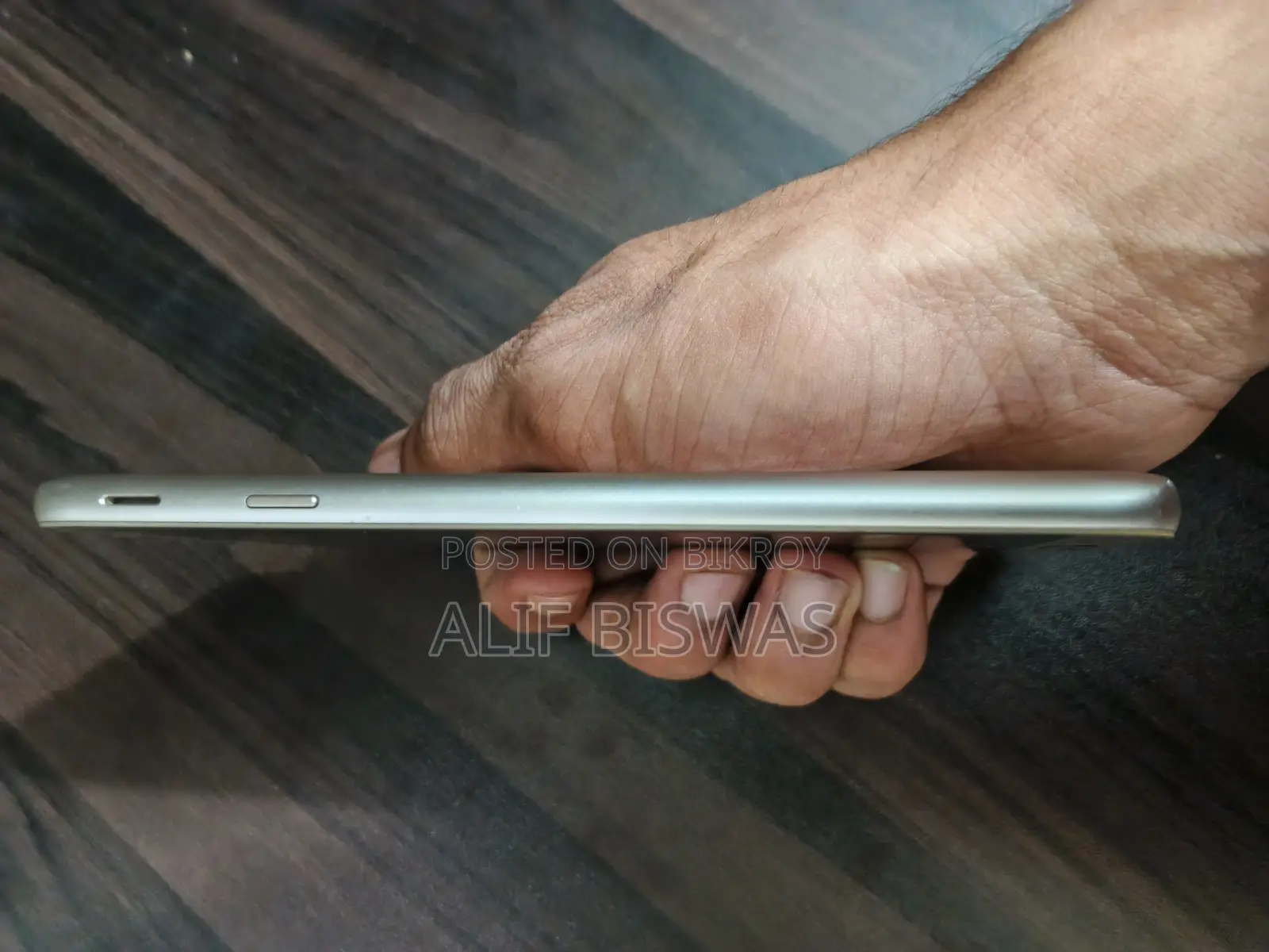 স্যামসাং গ্যালাক্সি জে৭ প্রো ৩২ জিবি গোল্ড