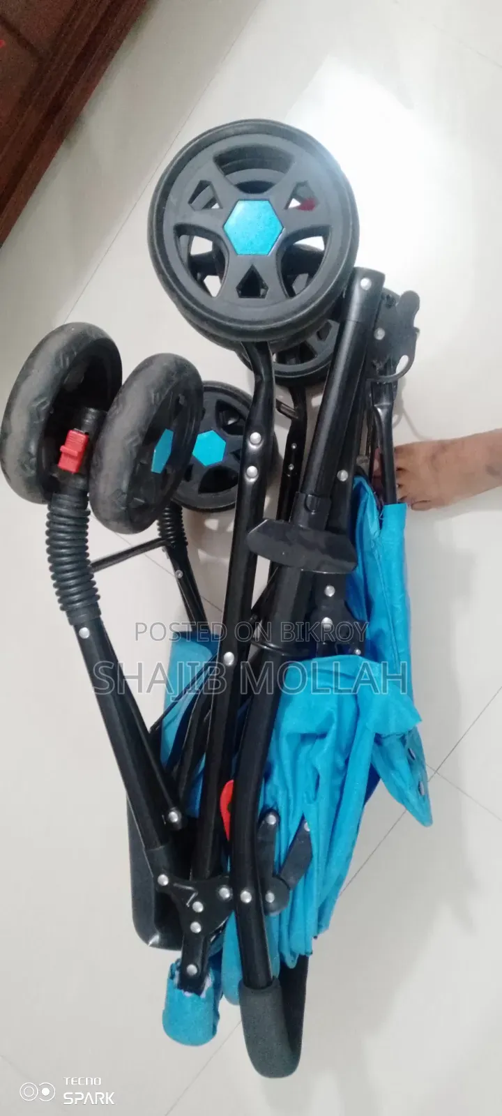 Chinese baby stroller bought from Saudi Arabia