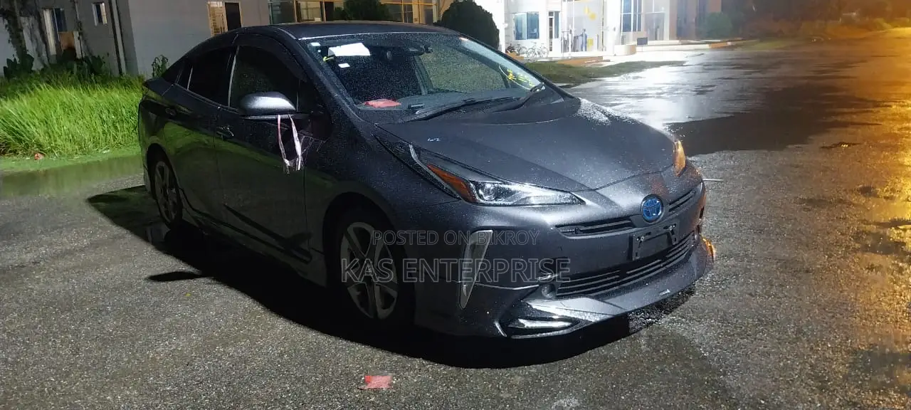 Toyota Prius 2021 Gray