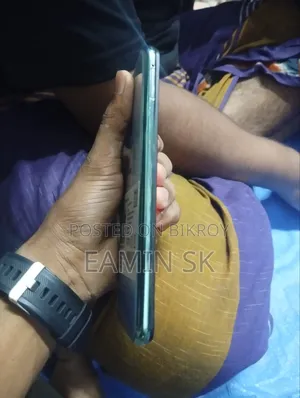 ভিভো ওয়াই১৭ ২৫৬ জিবি হোয়াইট