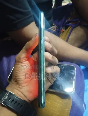 ভিভো ওয়াই১৭ ২৫৬ জিবি হোয়াইট