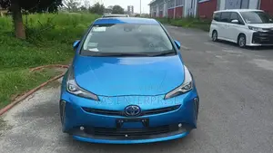 Toyota Prius 2021 Blue