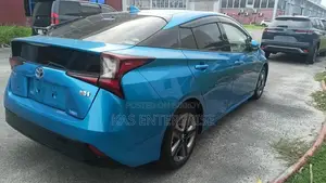 Toyota Prius 2021 Blue