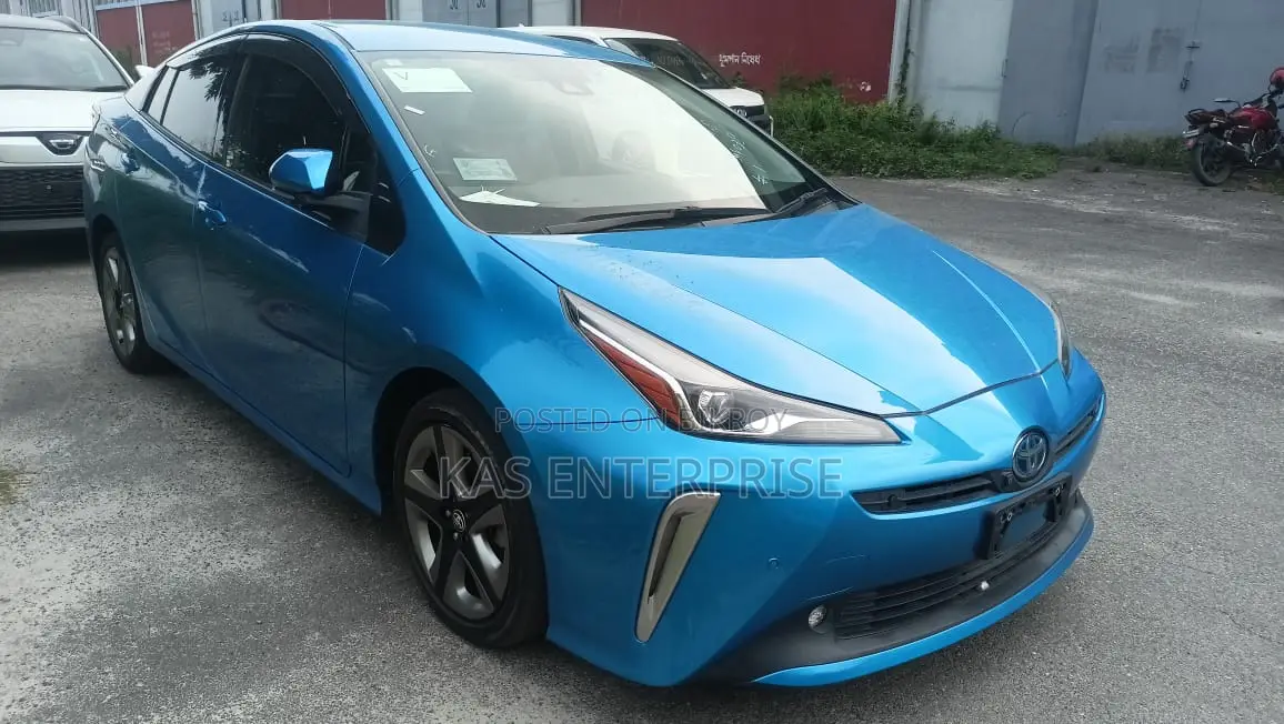 Toyota Prius 2021 Blue
