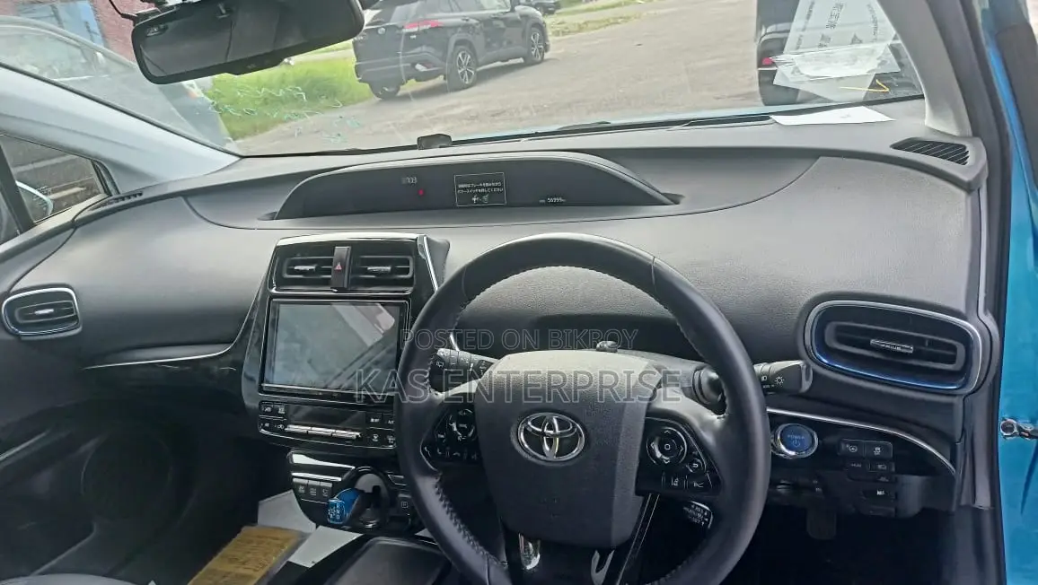 Toyota Prius 2021 Blue