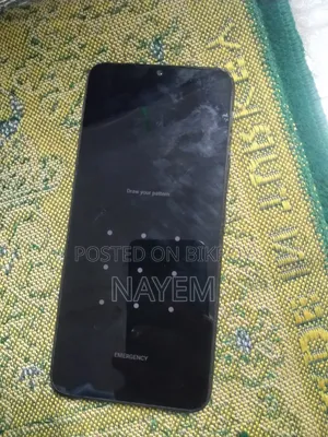 Vivo Y04 64 GB Black