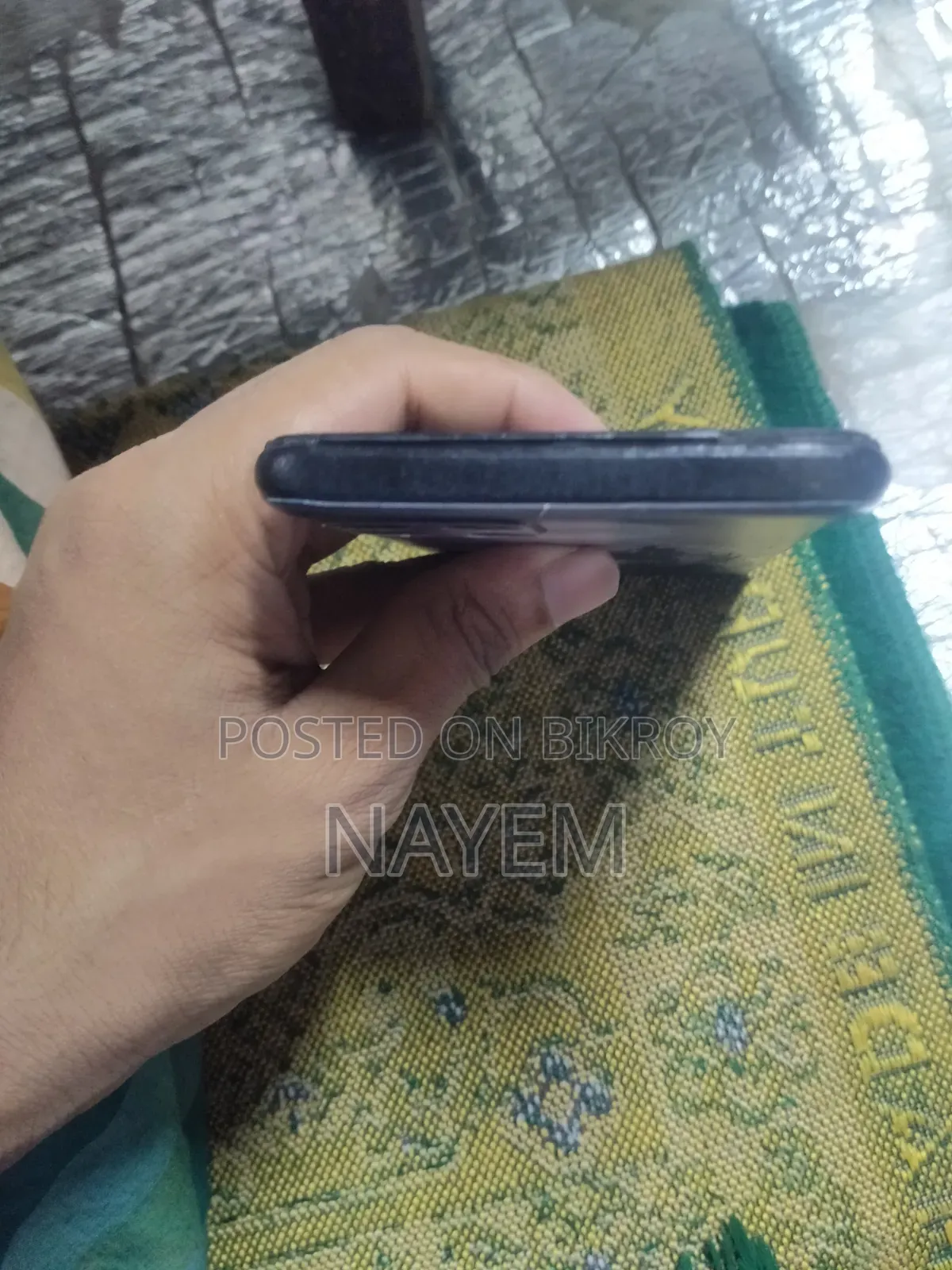 Vivo Y04 64 GB Black