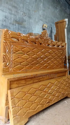 2.5" Thick Solid Wood Bed - Urgent Sale