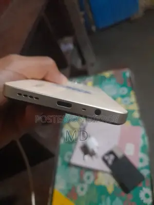 Realme C61 128 GB Gold