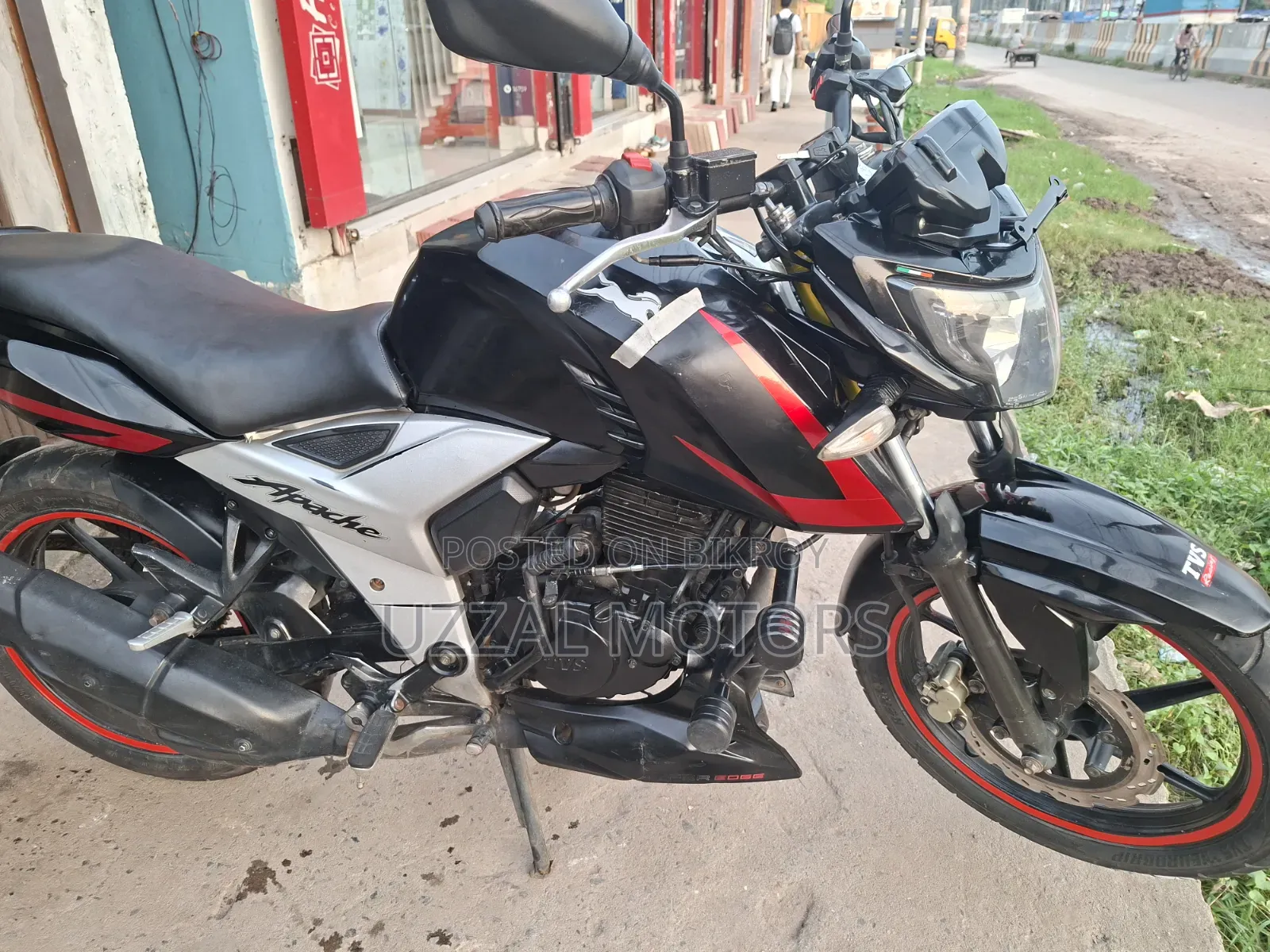 TVS Apache RTR 160 4V 2018 Black