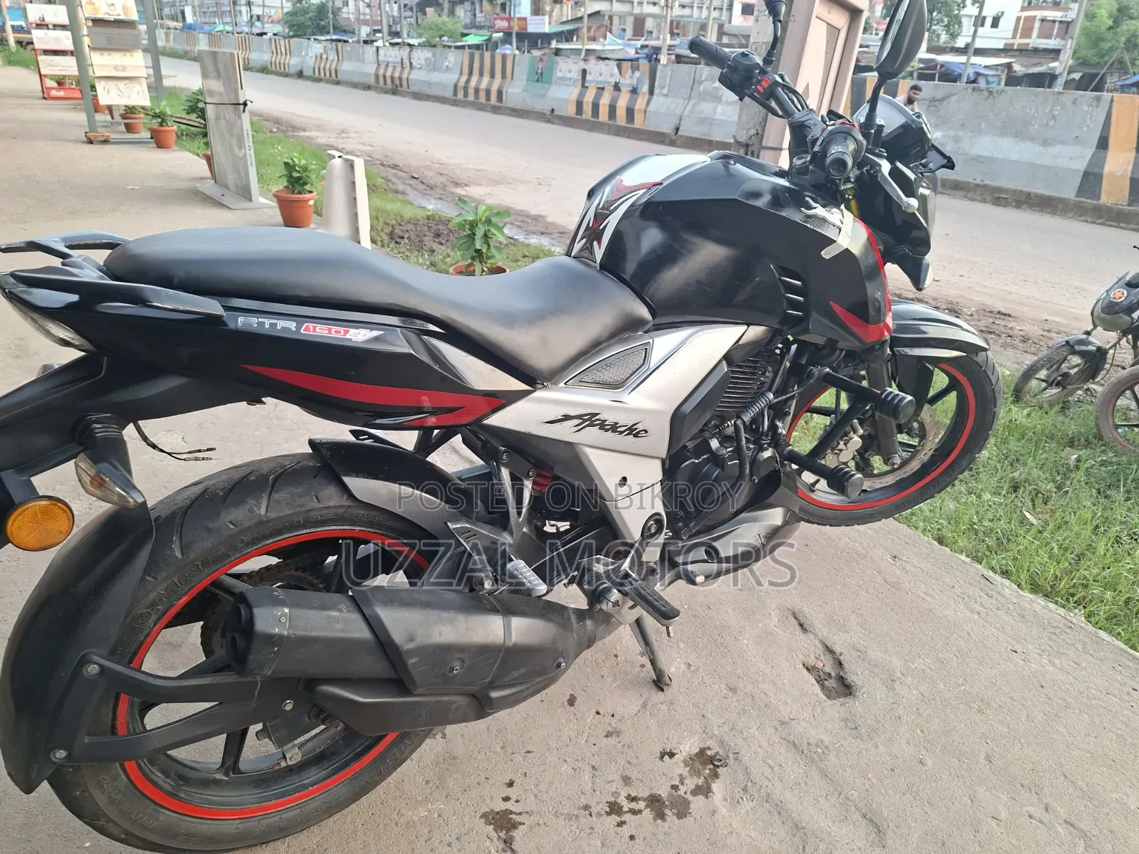 TVS Apache RTR 160 4V 2018 Black