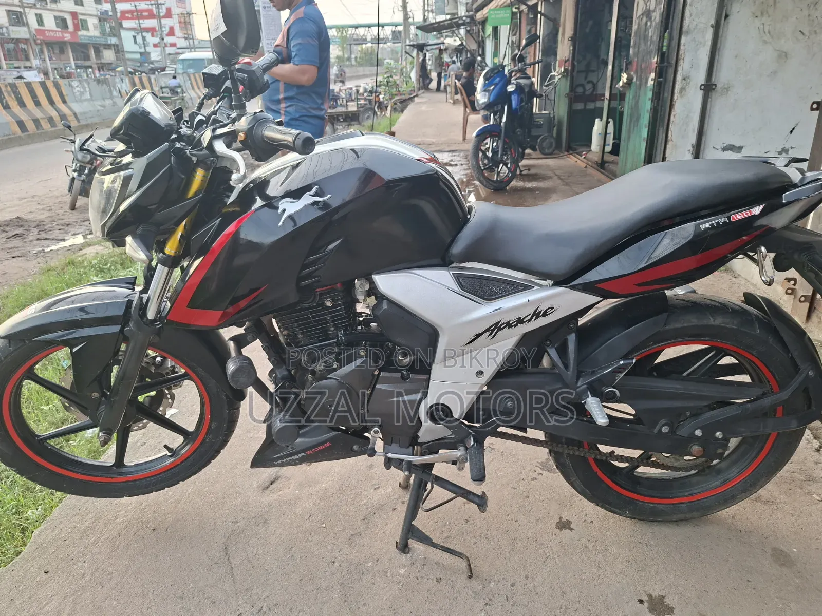 TVS Apache RTR 160 4V 2018 Black