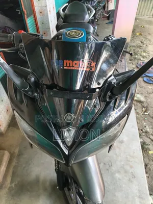 Yamaha 2019 Black