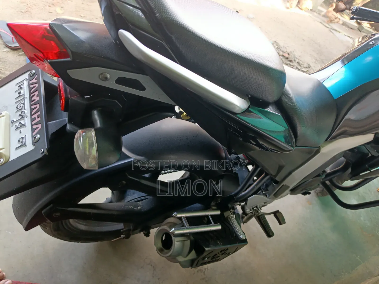 Yamaha 2019 Black
