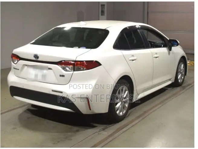 Toyota Corolla 2021 White