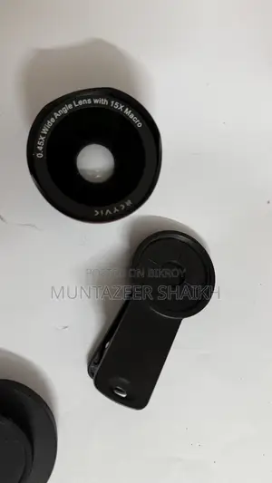 স্কাইভিক ওয়াইড এবং ম্যাক্রো লেন্স।