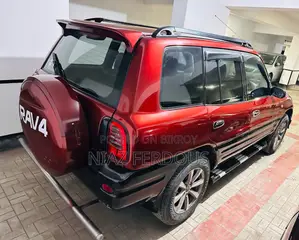 Toyota RAV4 1996 Red