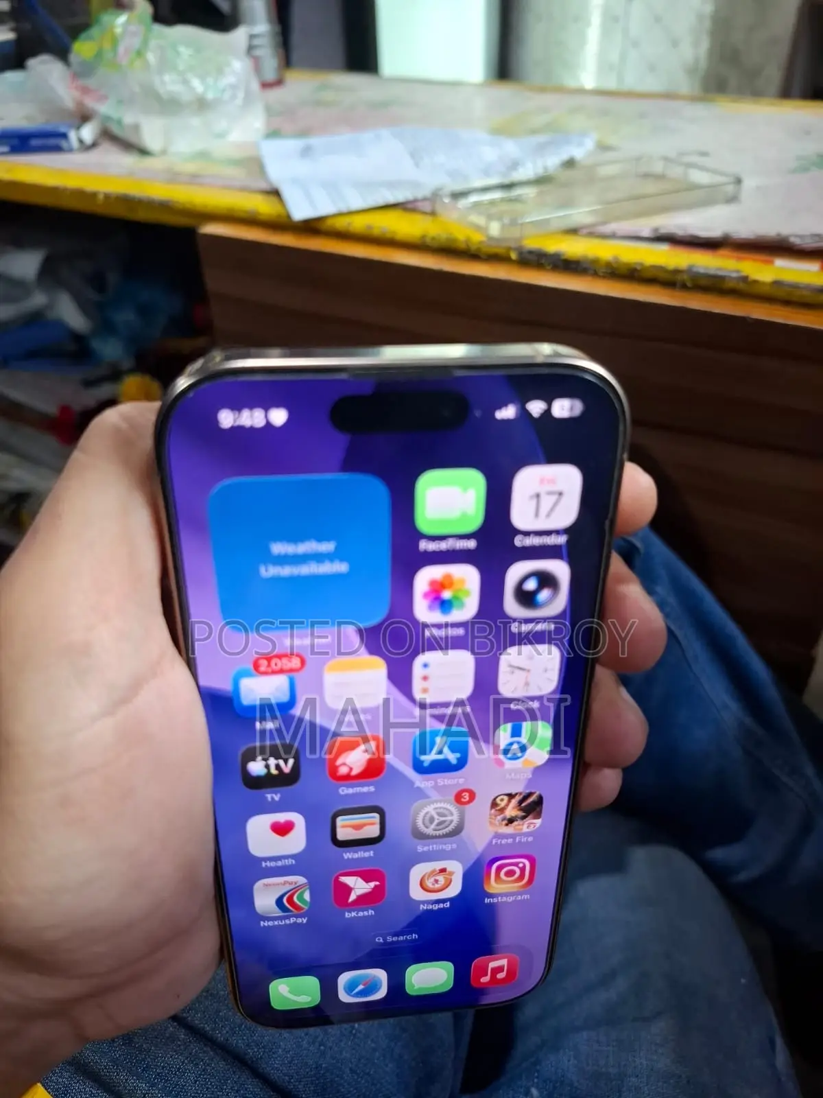 Apple iPhone 16 Pro 128 GB Gold