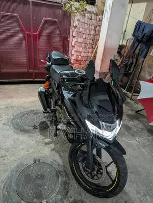 Suzuki Gixxer SF FI 2025 Black