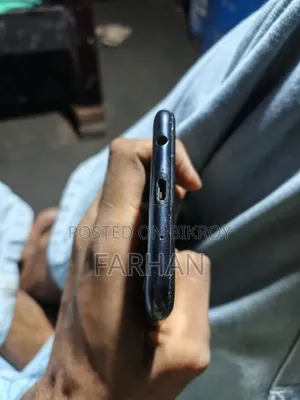 Samsung A10 32 GB Gray