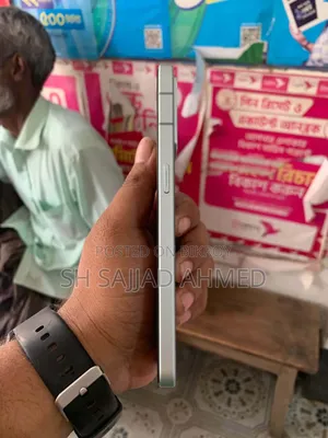 Oppo 8 GB Silver