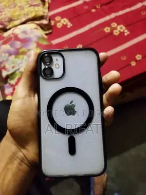 অ্যাপল আইফোন ১১ ৬৪ জিবি পার্পল