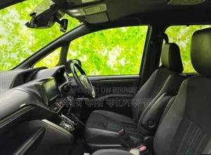 Toyota Esquire 2016 Black