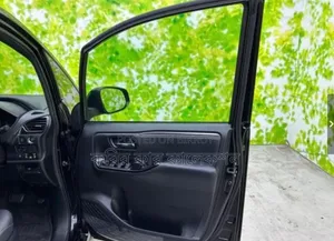 Toyota Esquire 2016 Black