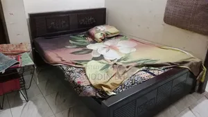 মালয়েশিয়ান কাঠ ভালো অবস্থায়