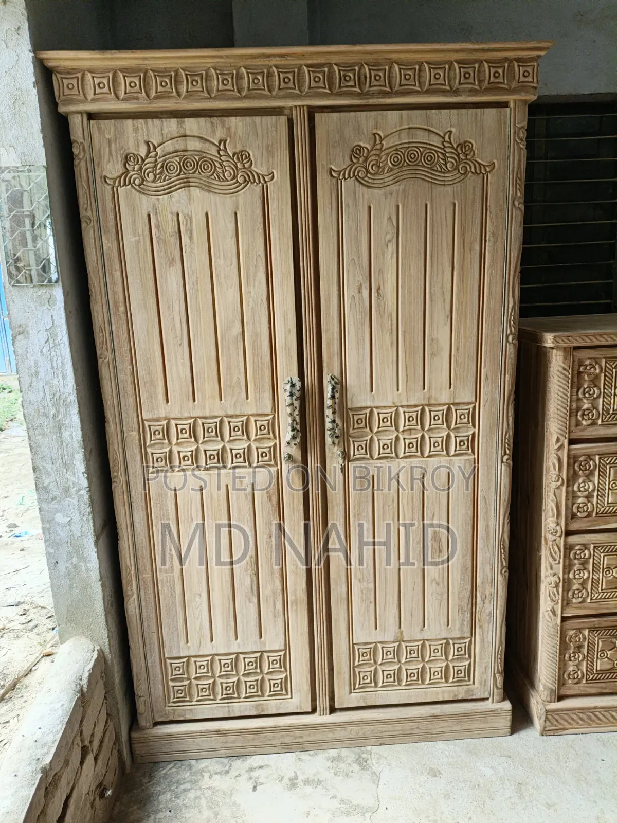 চিটাগাং সেগুন এর আলমারি
